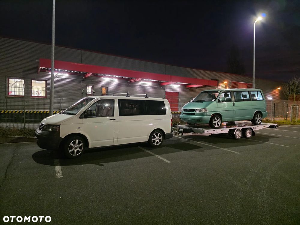 Volkswagen Multivan - 9