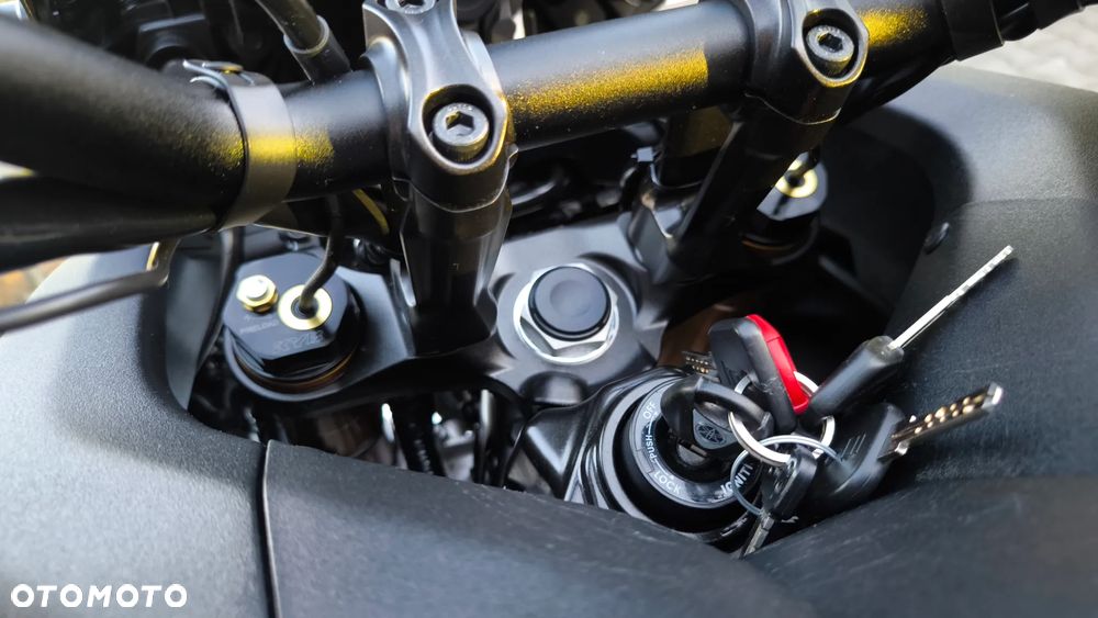 Yamaha Tracer - 26