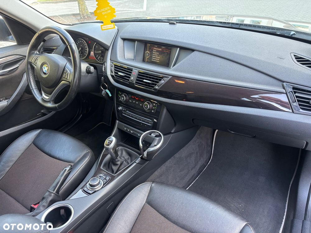 BMW X1 sDrive20i xLine - 8