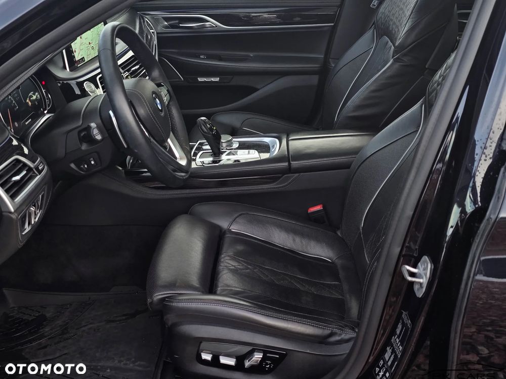 BMW Seria 7 730d xDrive - 28