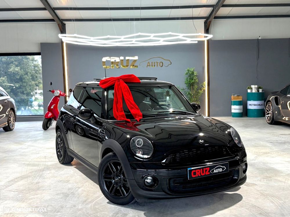 MINI 3 Portas Cooper D - 1