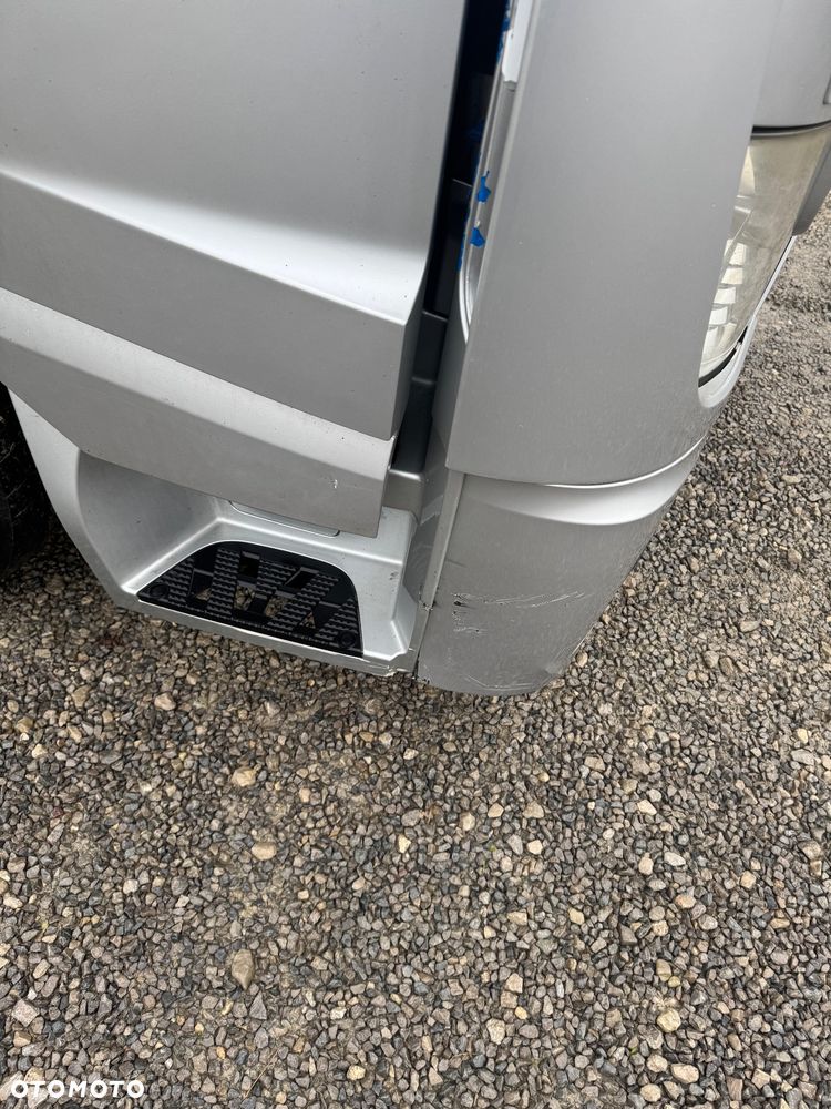 Mercedes-Benz Actros - 10