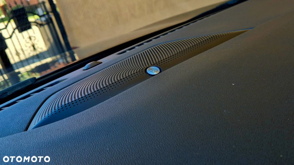 Ford Kuga 2.0 EcoBlue Hybrid TITANIUM - 37