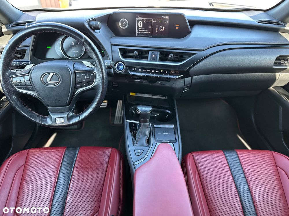 Lexus UX 250h F SPORT - 11