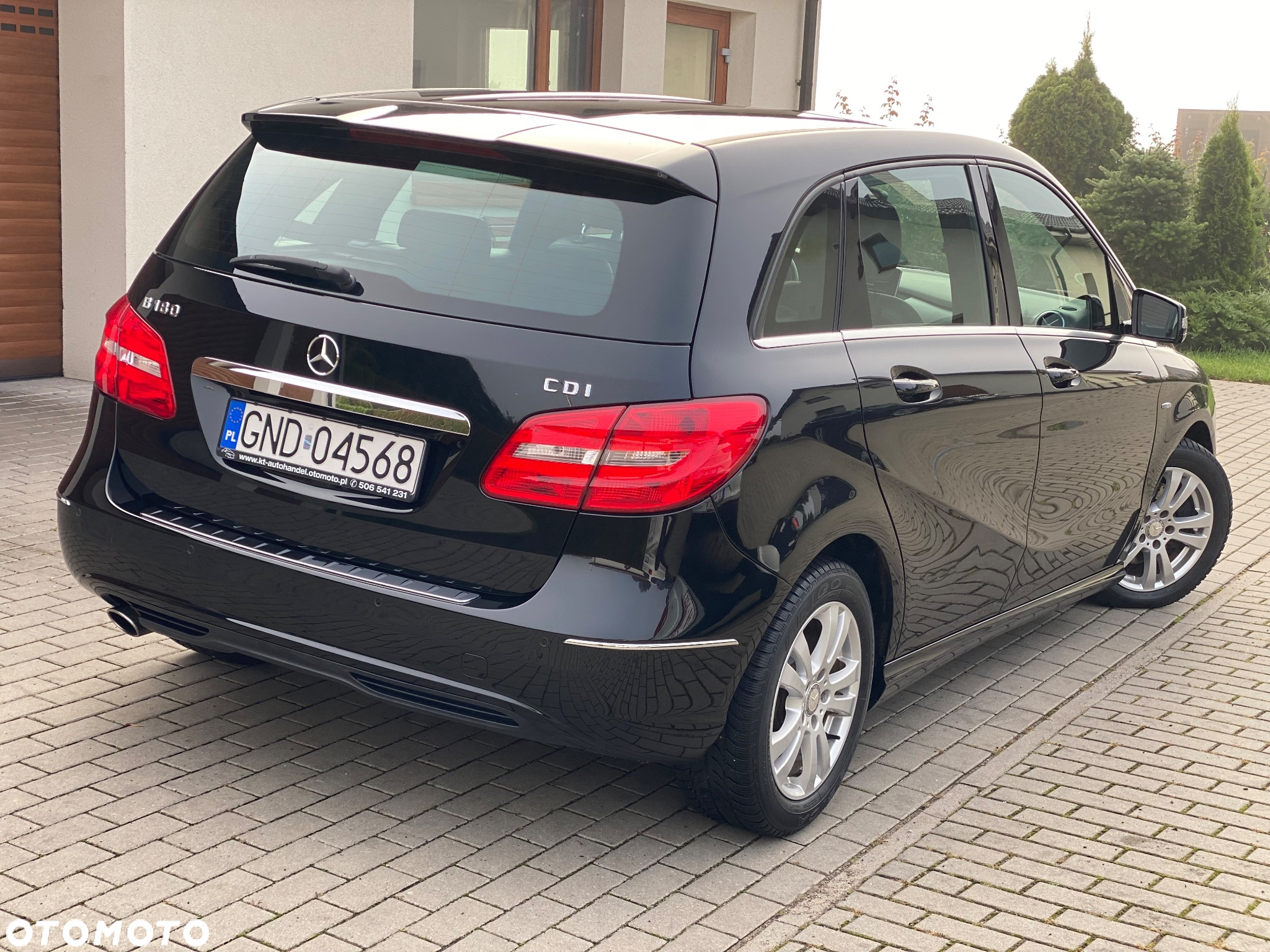 Mercedes-Benz Klasa B 180 CDI 7G-DCT - 38