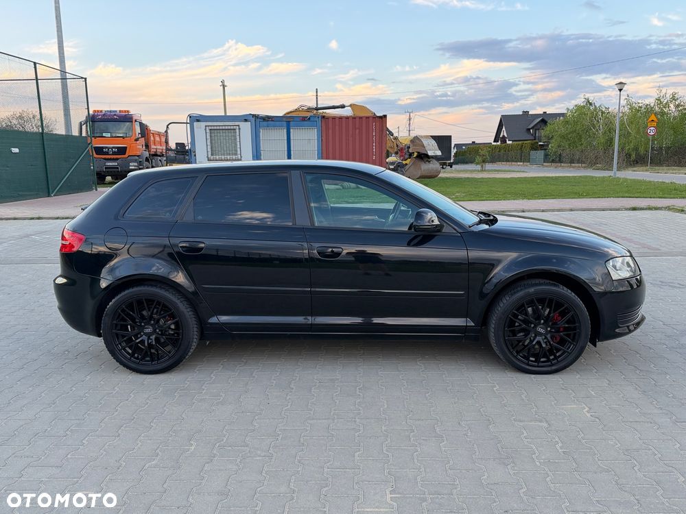Audi A3 Sportback 1.4 TFSI Ambiente - 11