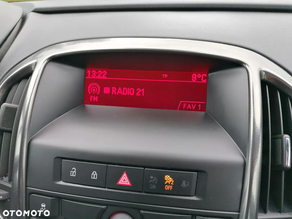 Opel Astra 1.4 Turbo Innovation - 21