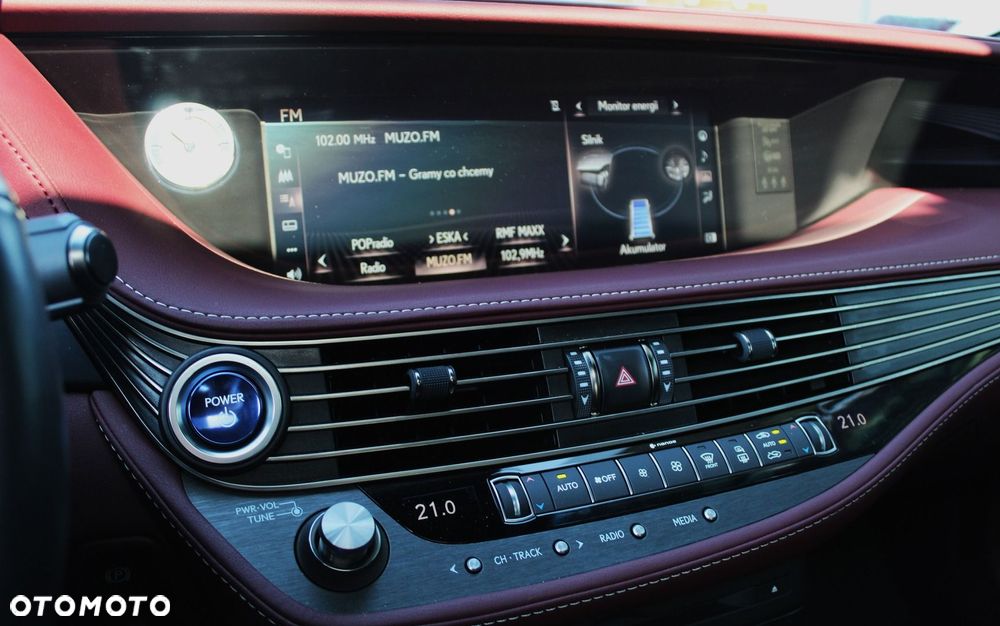 Lexus LS 500h Omotenashi AWD - 22