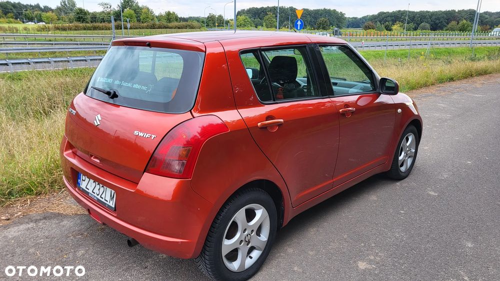 Suzuki Swift 2006 photo 4
