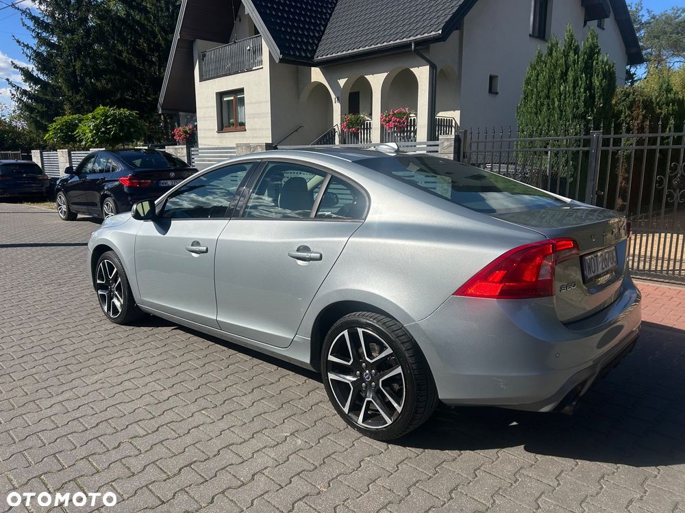Volvo S60 T5 Drive-E R-Design Momentum - 5