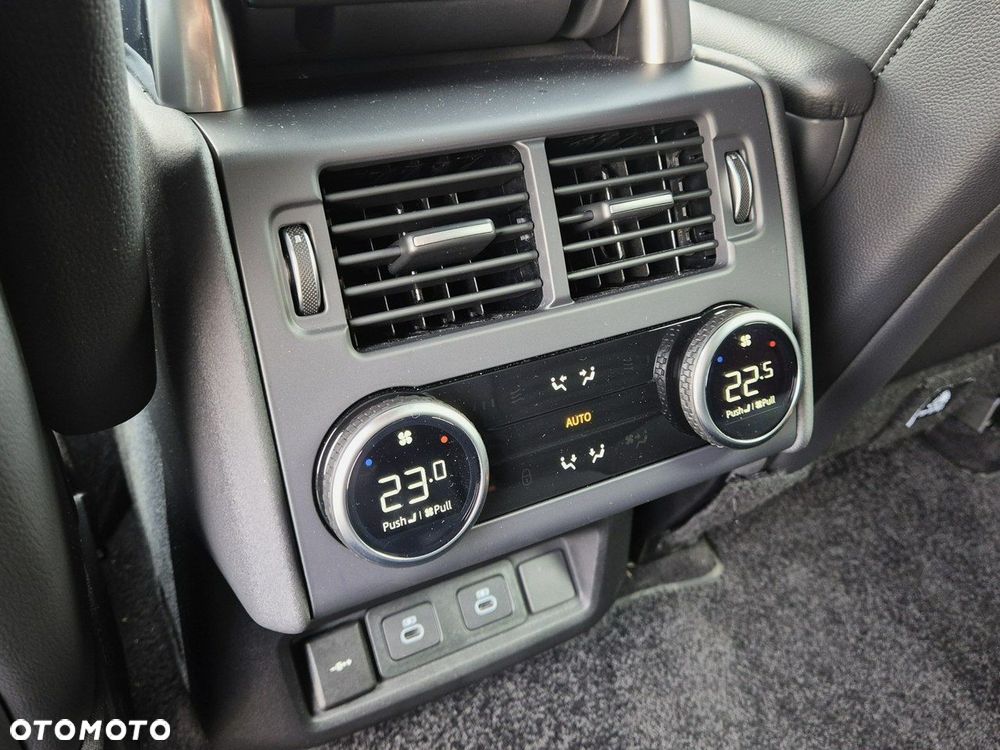 Land Rover Discovery - 28