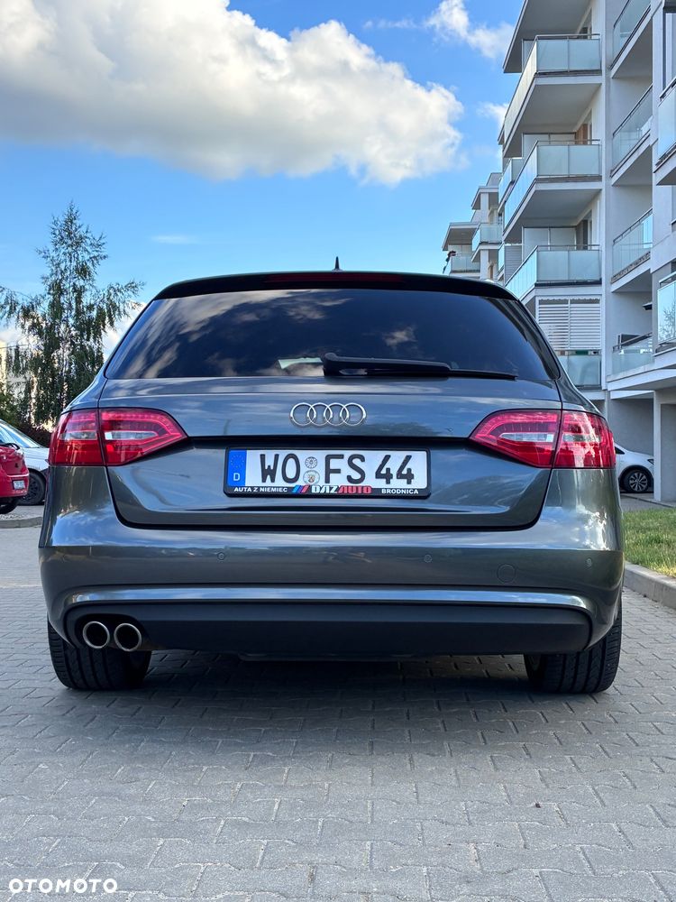 Audi A4 Avant 2.0 TDI DPF S line Sportpaket - 22
