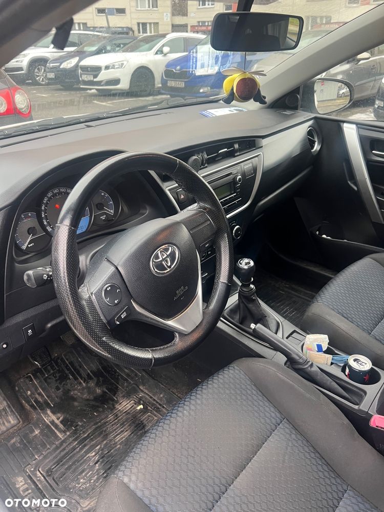 Toyota Auris 1.4 D-4D Active - 5