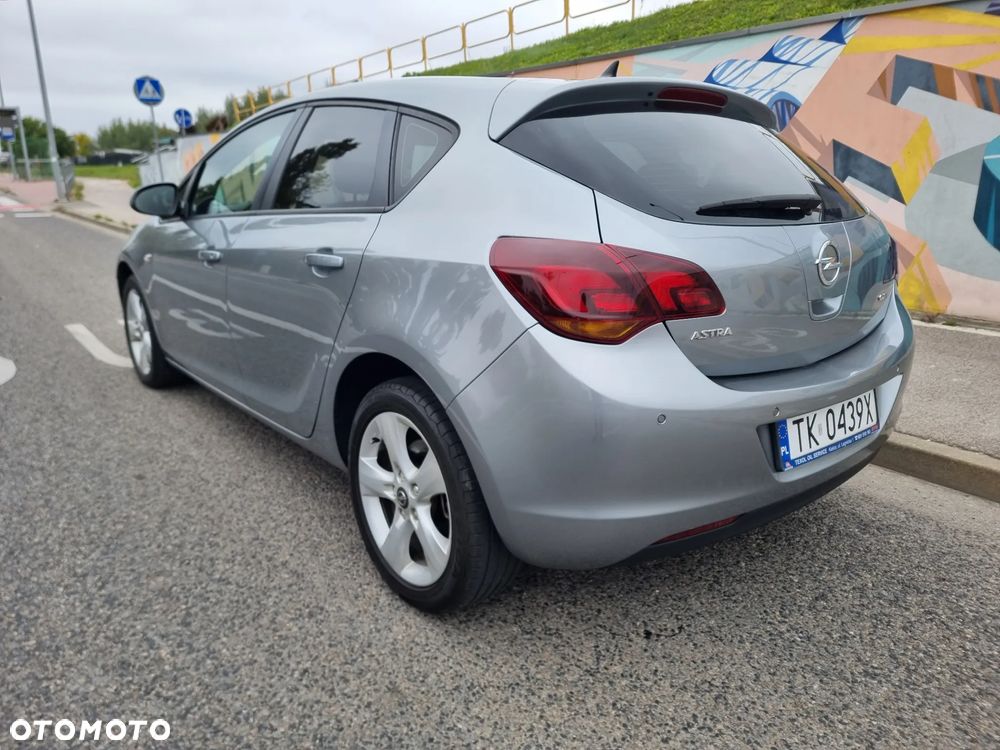 Opel Astra - 14
