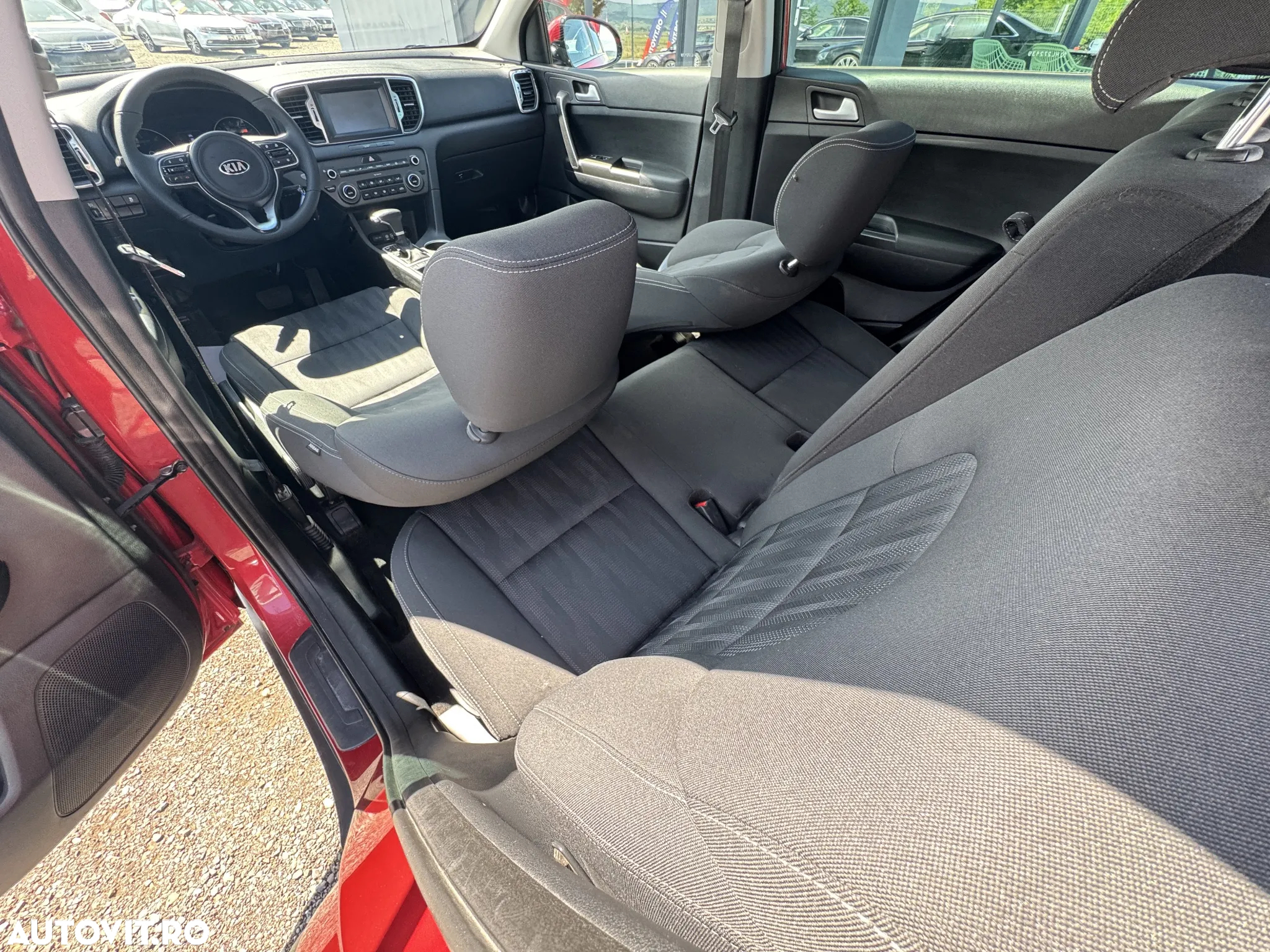Kia Sportage 1.7 CRDI 2WD ISG Aut. Spirit - 24