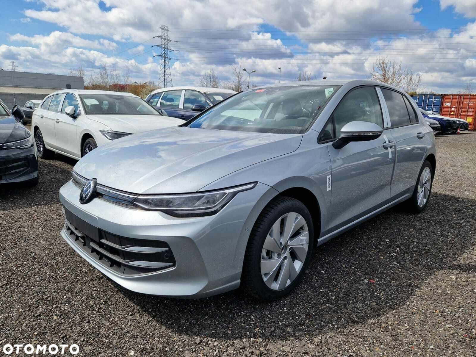 Volkswagen Golf - 2