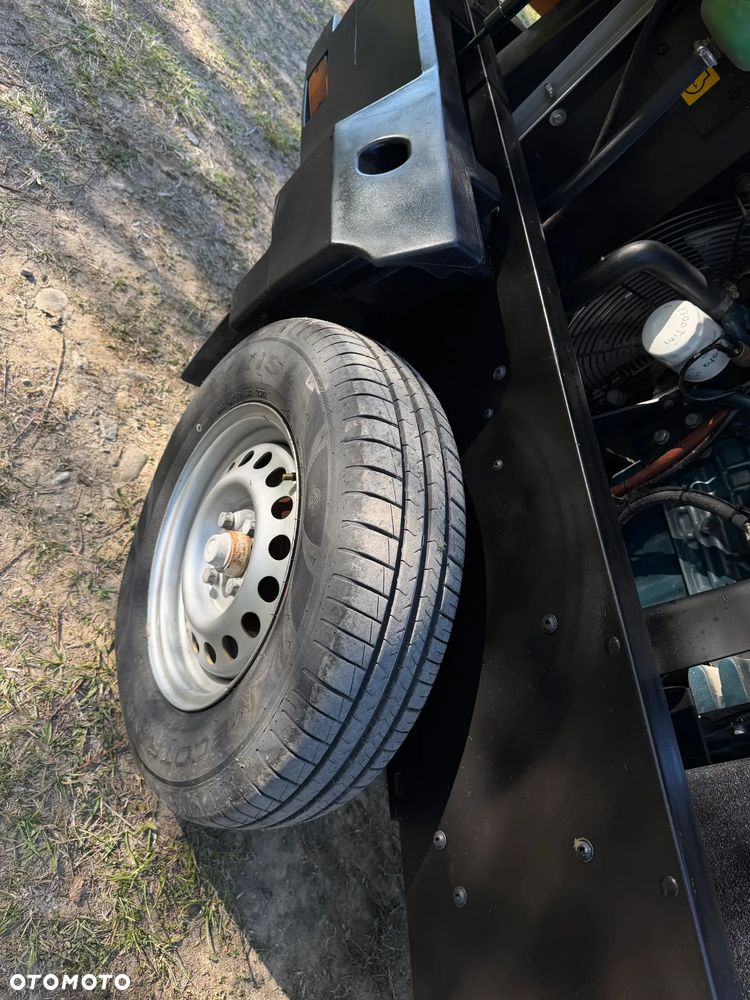 Kubota Kaeser M52 Kompresor Śrubowy Sprężarka 5,7m3. Przyczepka jezdna do rejestracji jako pojazd. 2018 rok. Regulacja ciśnienia bar od 3-8. Silnik Kubota 4cylindry. 50km. Potężna moc. Sprowadzony z Norwegii. Maszyna jak Nowa z Salonu! 1340 mtg. Okazja. Zadbana Maszyna. Dokumenty do rejestracji, książka KAESER - 26
