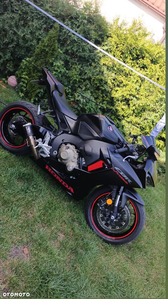 Honda CBR - 13