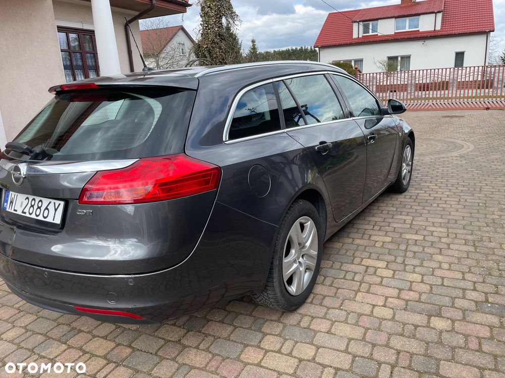 Opel Insignia - 8