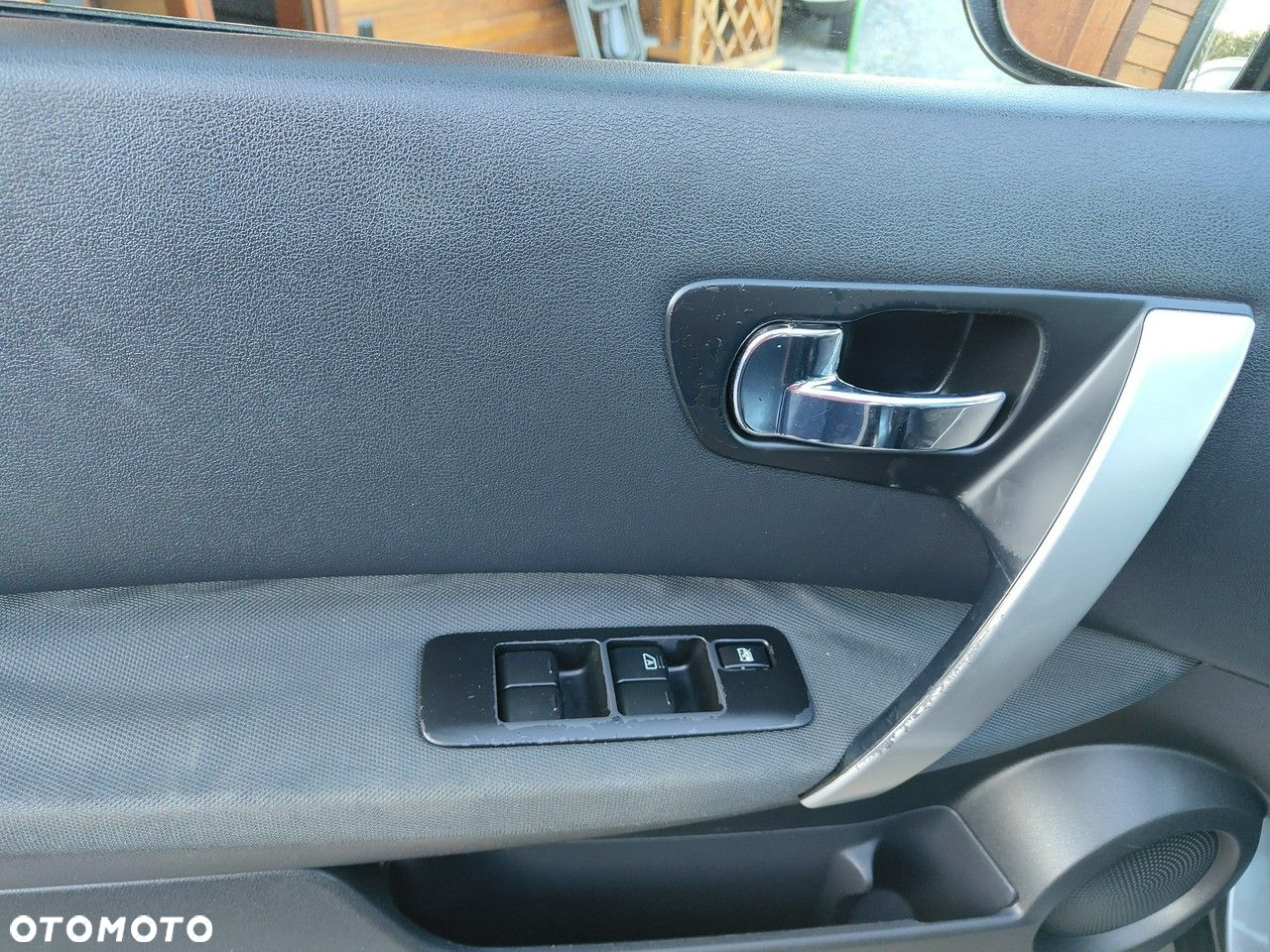 Nissan Qashqai+2 - 18
