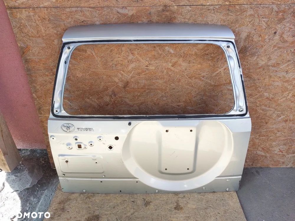 klapa tylna tył toyota land cruiser j90 95 - 1
