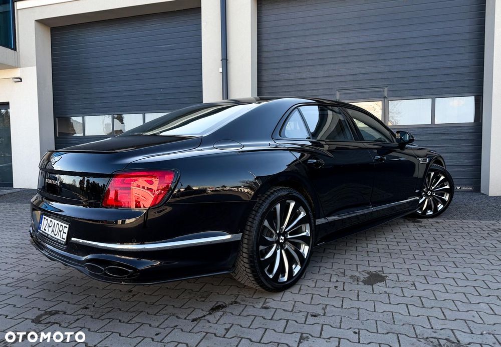 Bentley Flying Spur W12 - 9