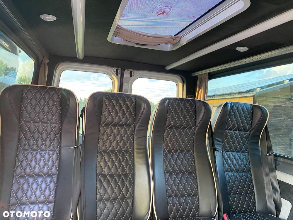 Mercedes-Benz SPRINTER 9 osób - 19