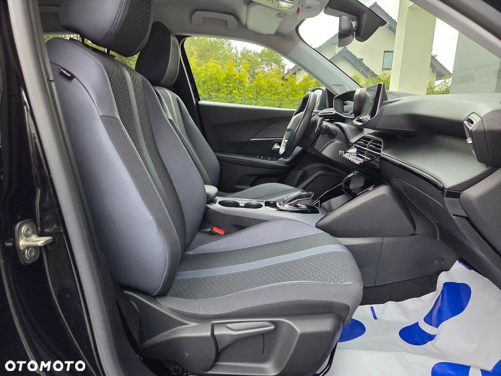 Peugeot 2008 1.5 BlueHDi GT Pack S&S EAT8 - 37