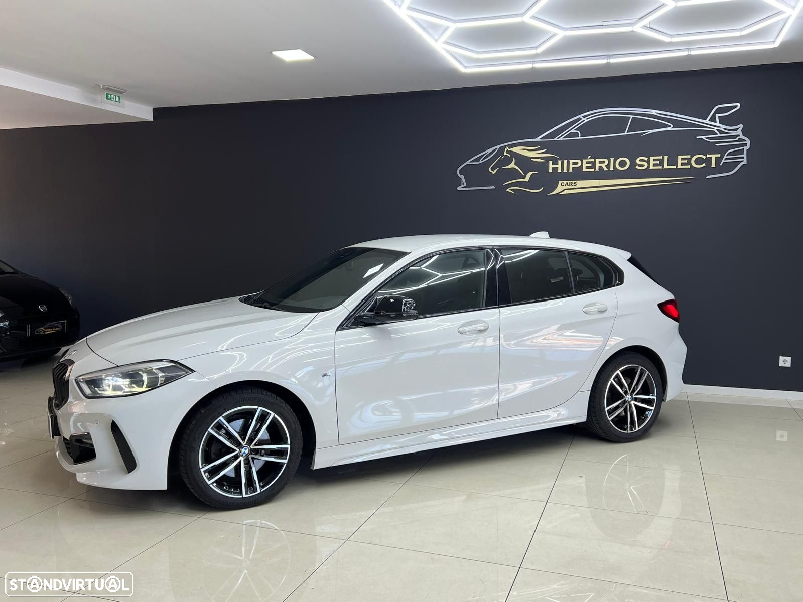 BMW 116 d Pack Desportivo M - 12