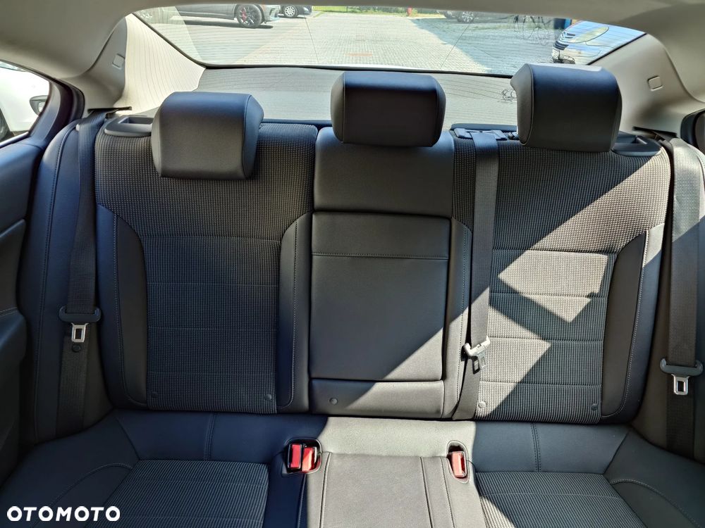 Opel Insignia 1.6 Turbo - 16