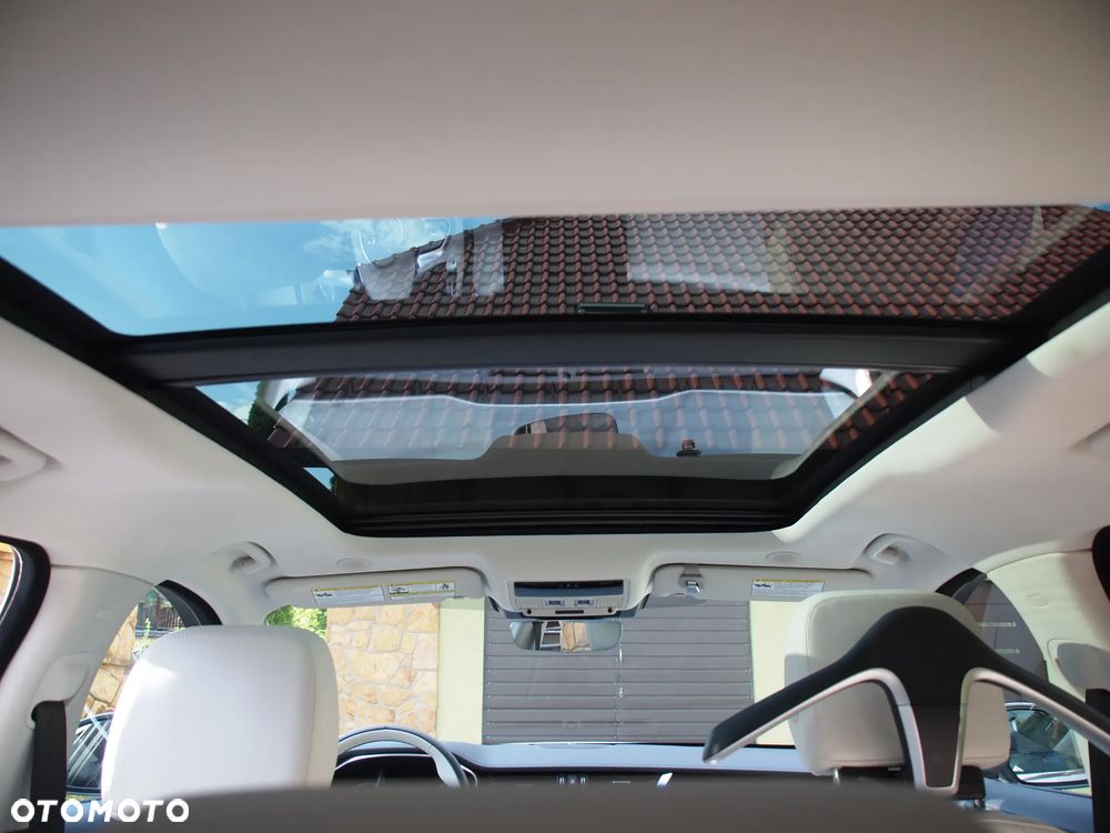 Jaguar F-Pace P250 AWD - 34