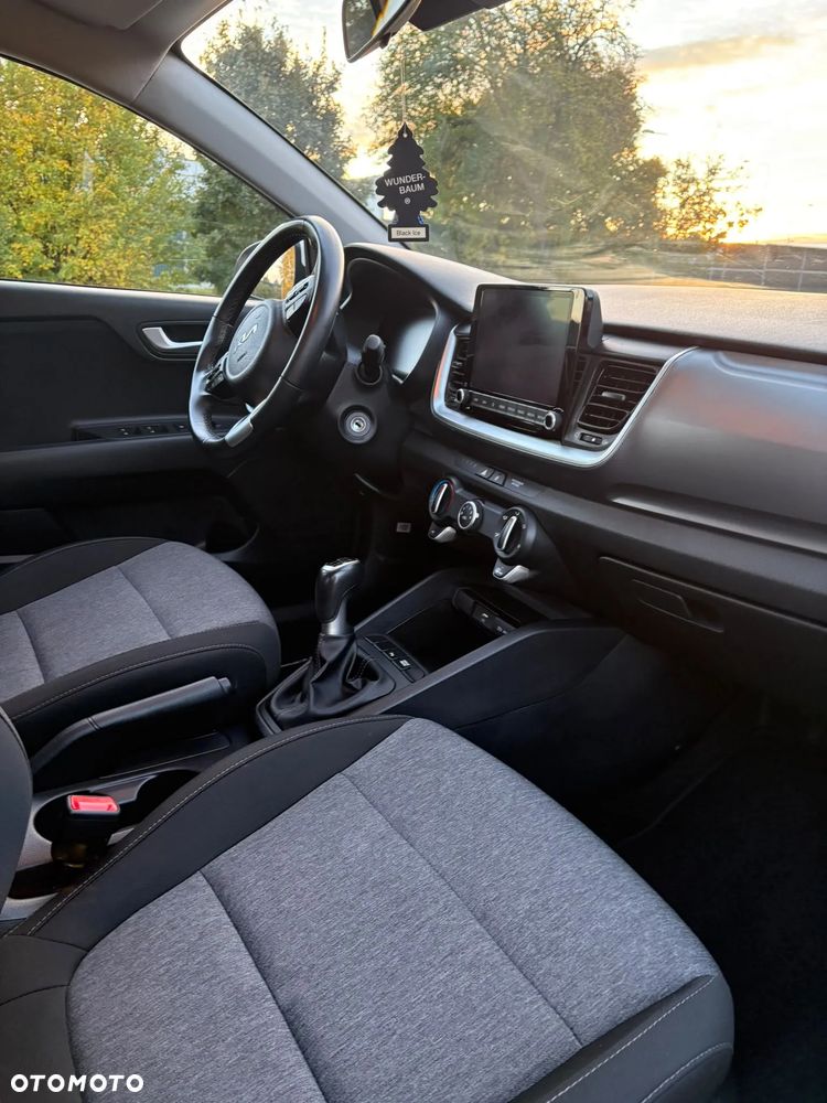 Kia Stonic - 8