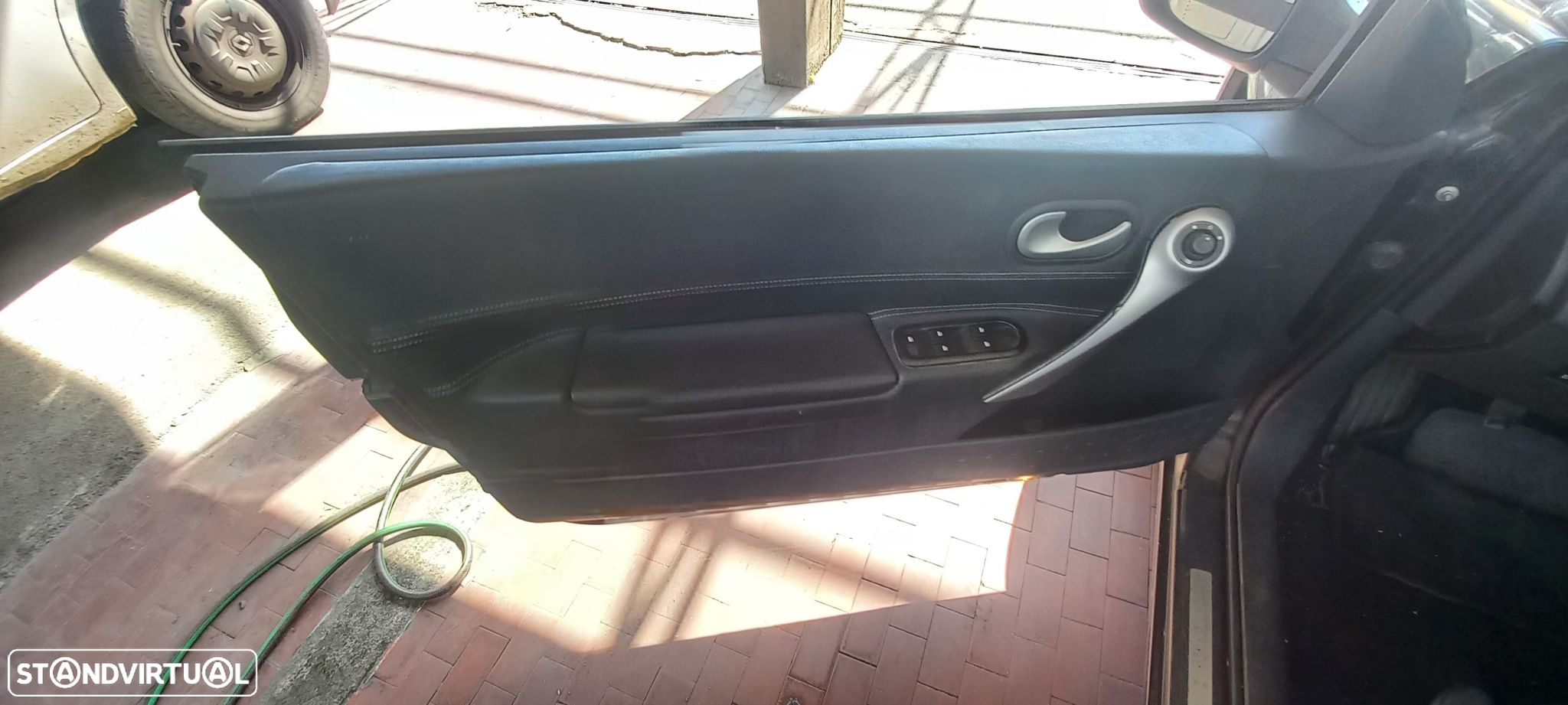 Renault Mégane 1.5 dCi Dynamique - 4