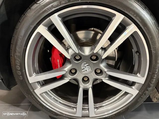 Porsche Panamera 4 Platinum Edition PDK - 51