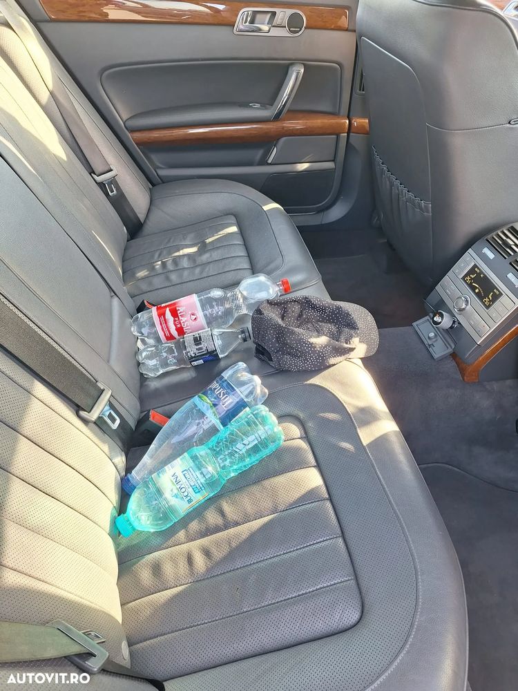 Volkswagen Phaeton - 8