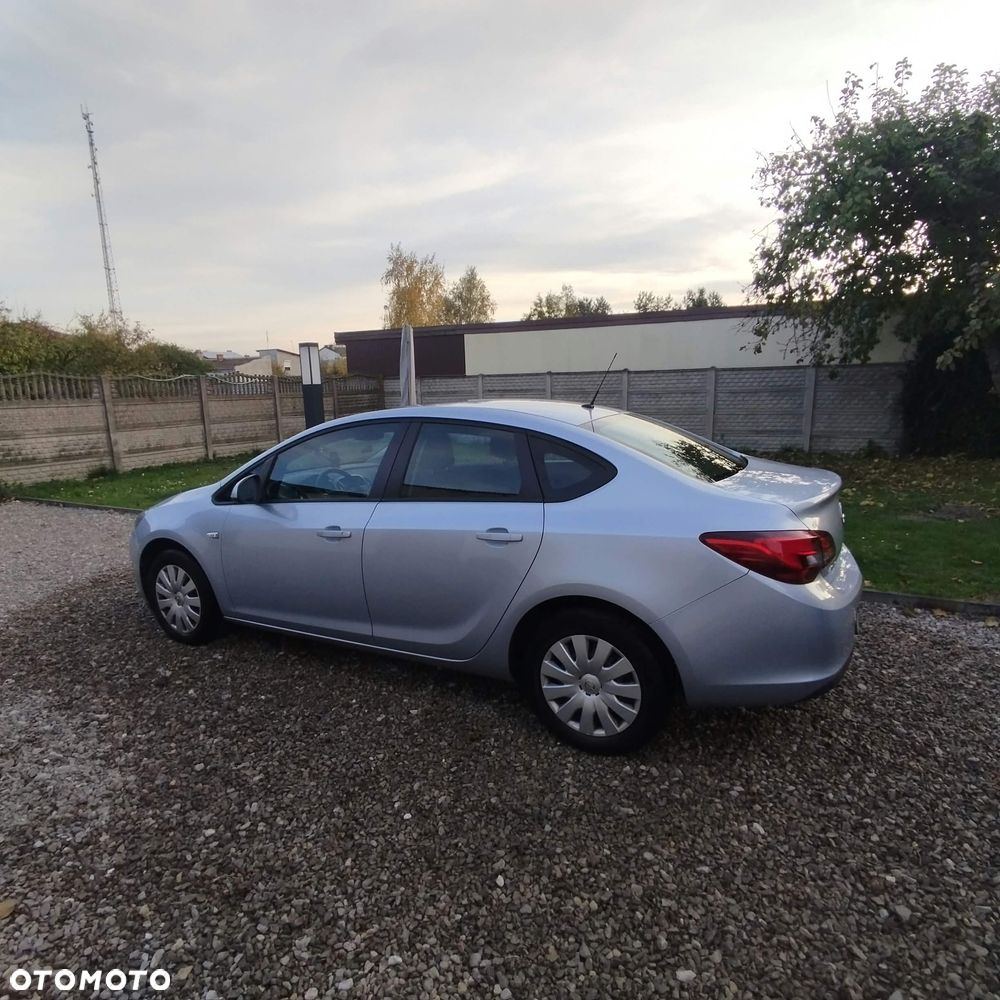 Opel Astra 2018 photo 5