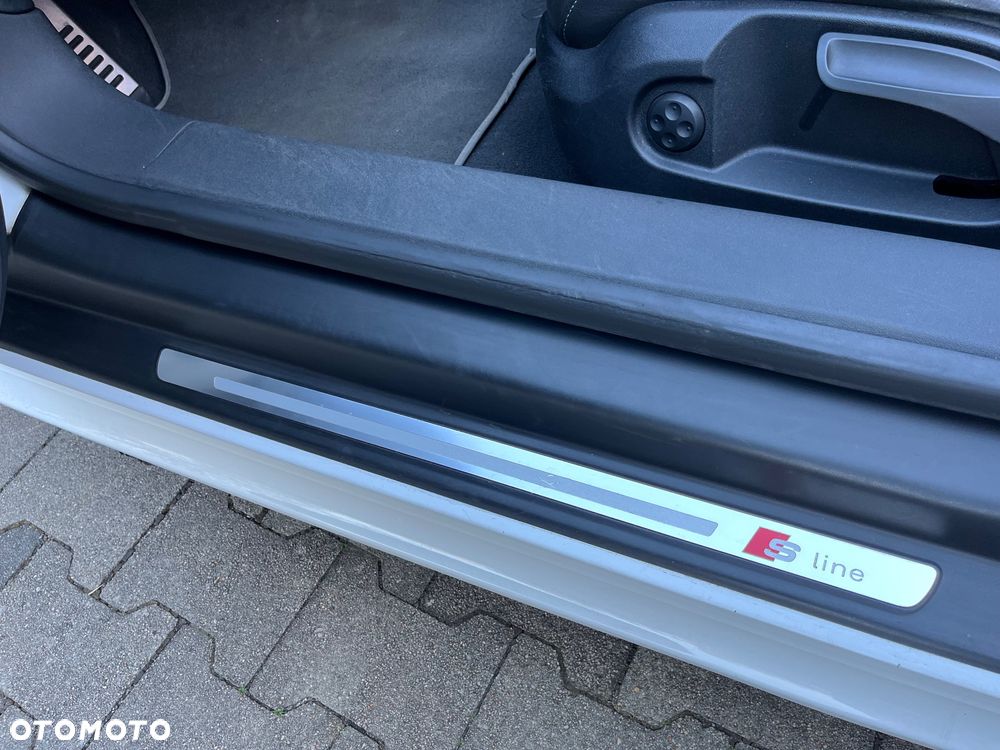 Audi TT Roadster 2.0 TFSI S tronic quattro - 23