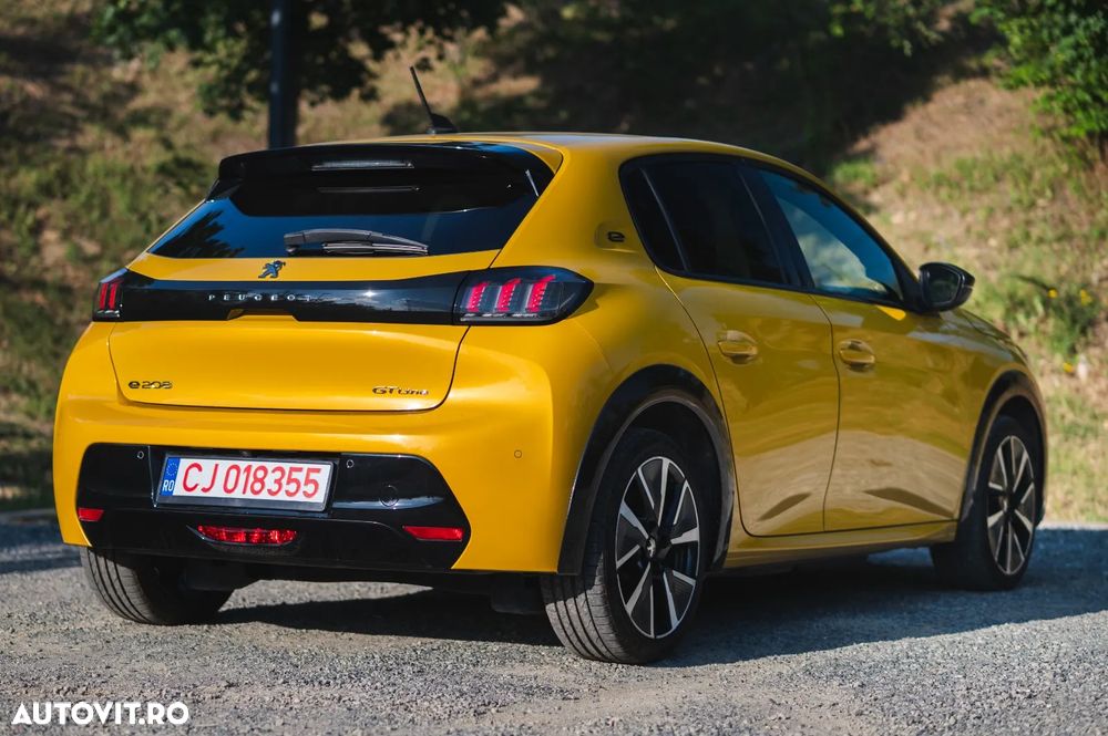 Peugeot 208 e-208 GT-Line - 3