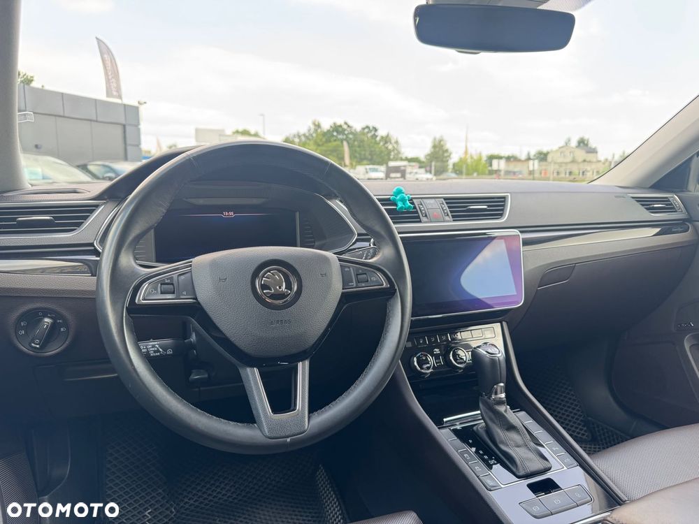 Skoda Superb 2.0 TDI SCR 4x4 L&K DSG - 16
