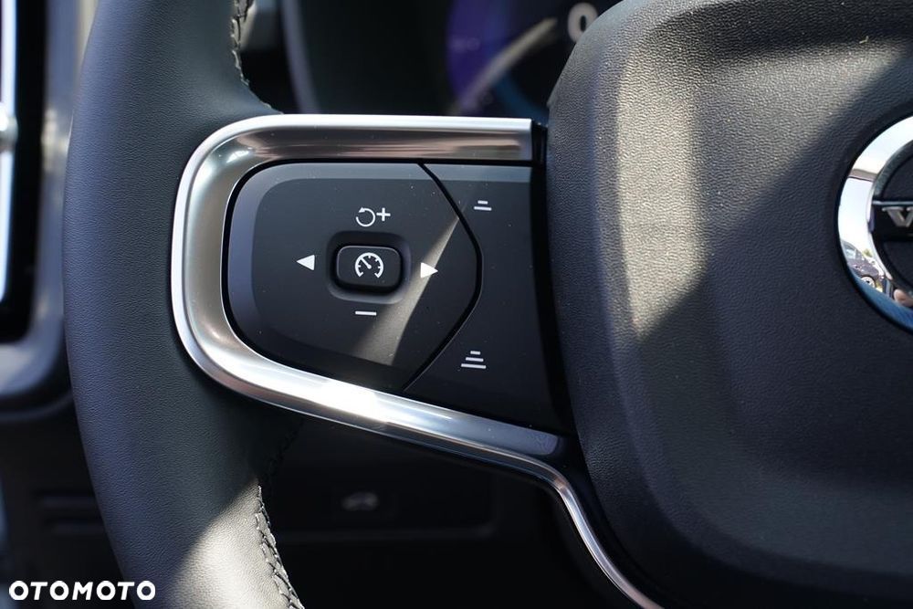 Volvo XC 40 B3 Essential - 14
