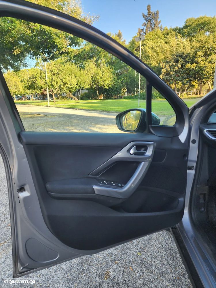 Peugeot 2008 - 9