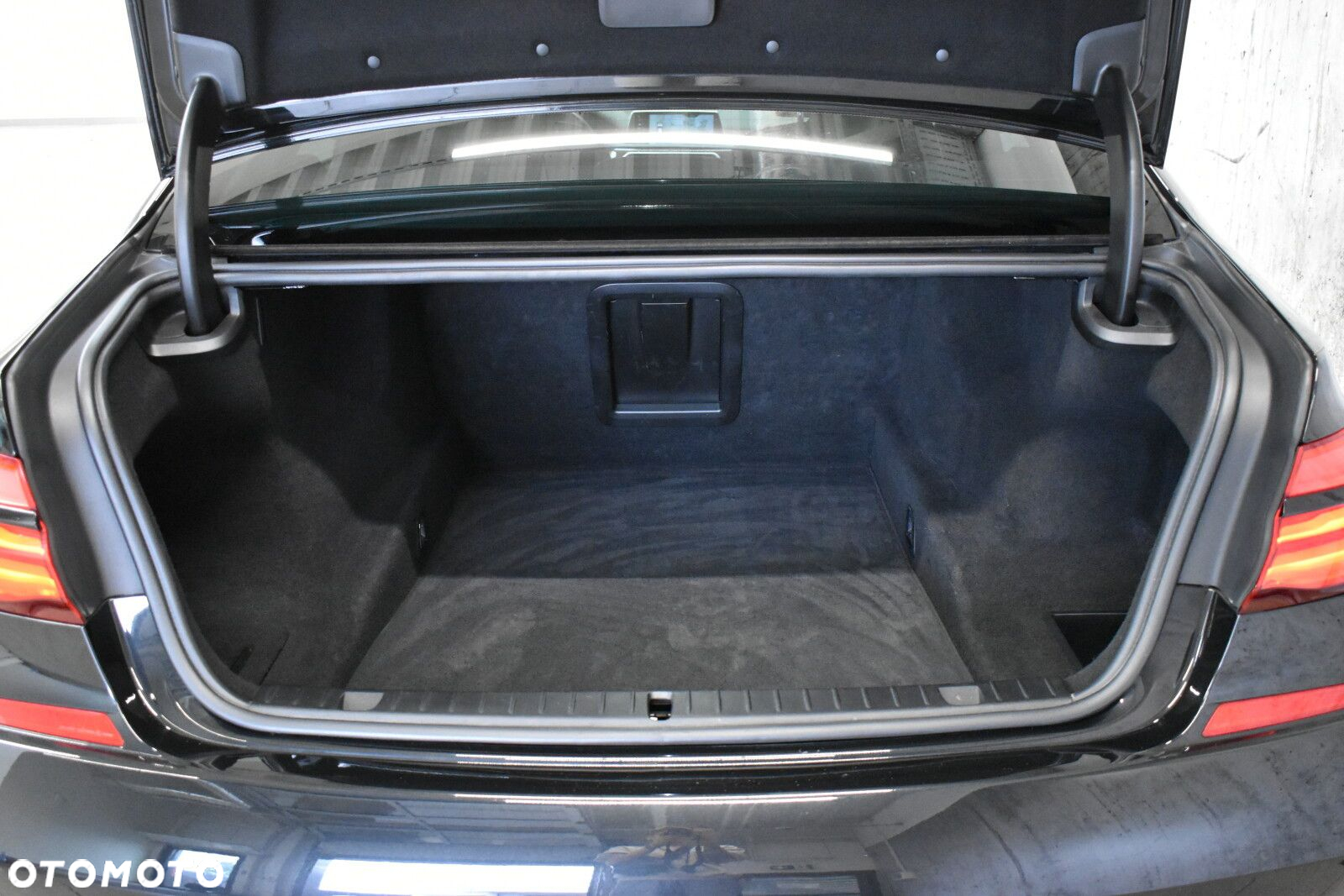 BMW Seria 7 - 23