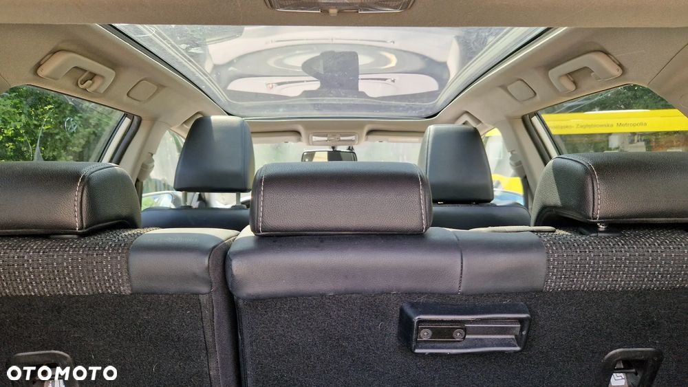 Toyota Auris 1.8 HSD Luna - 14