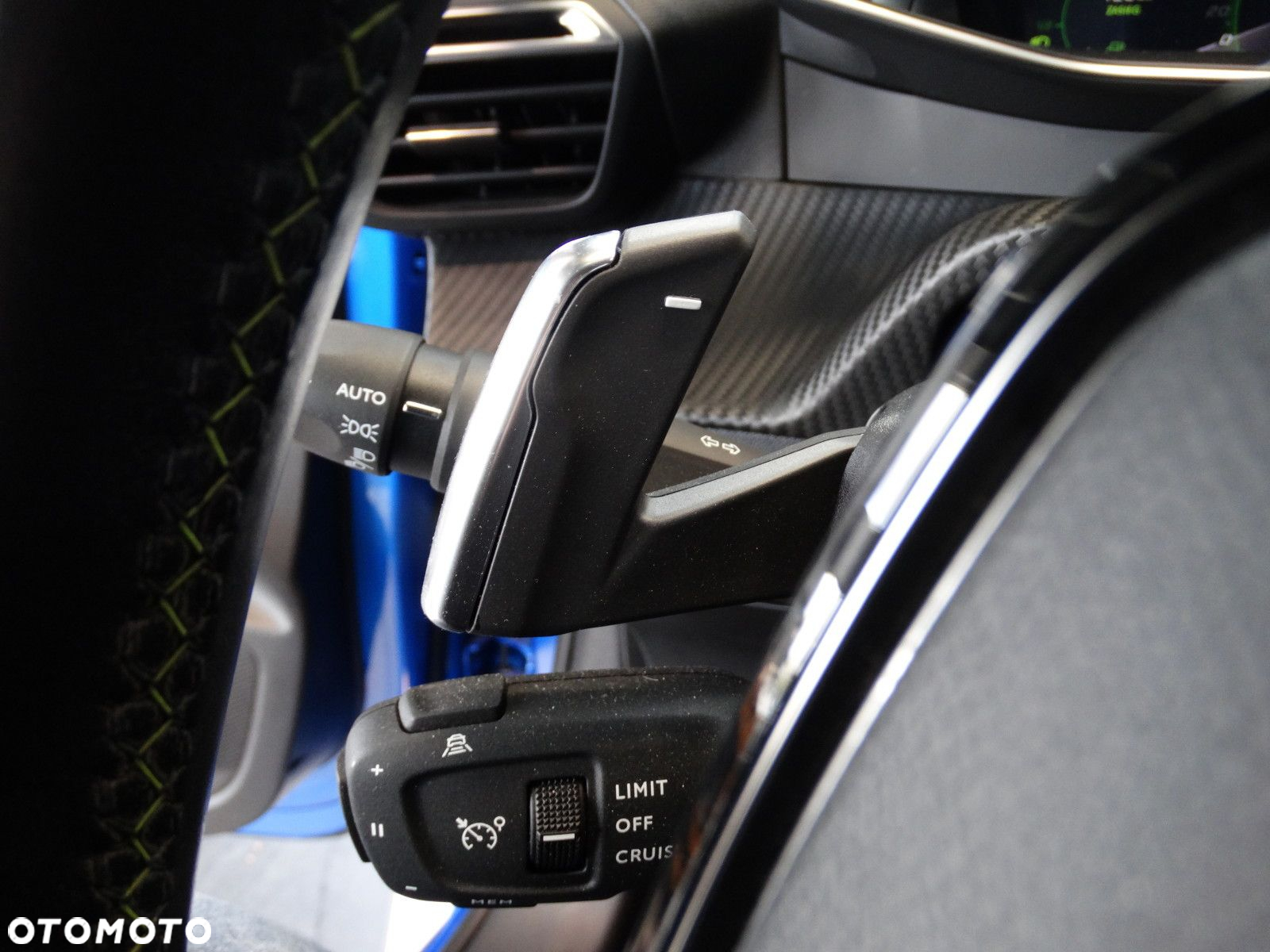 Peugeot 208 - 20