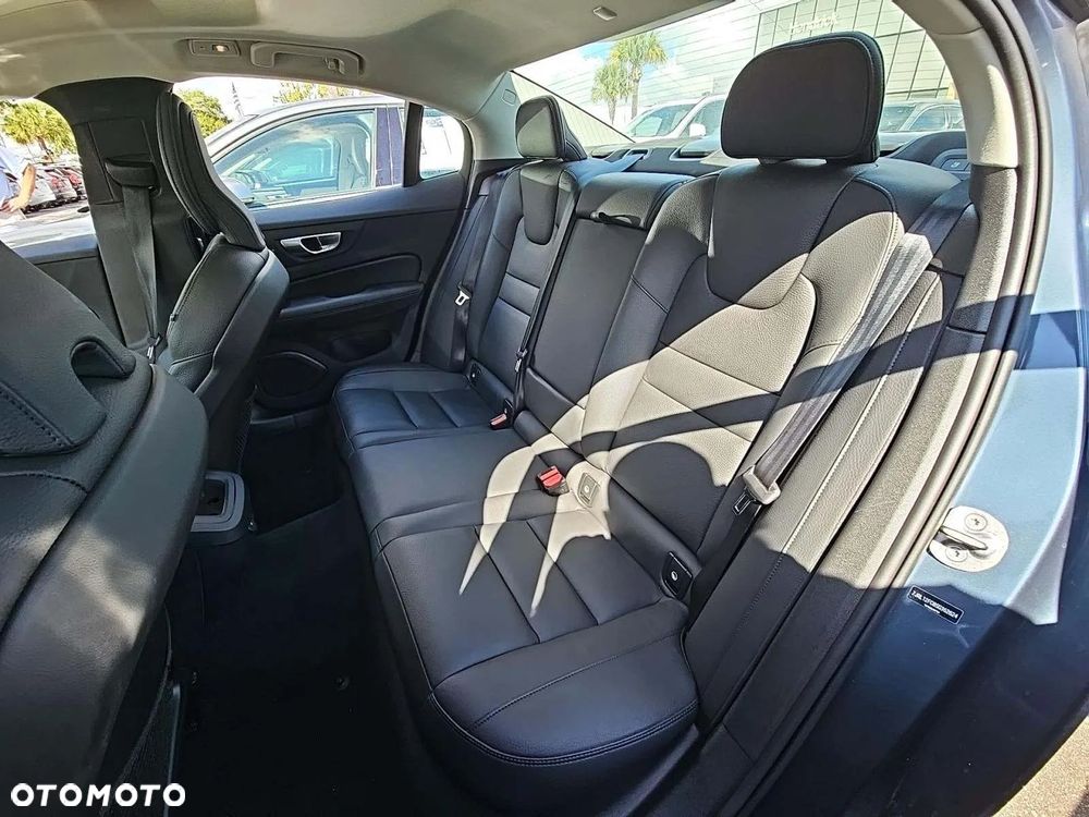 Volvo S60 - 9