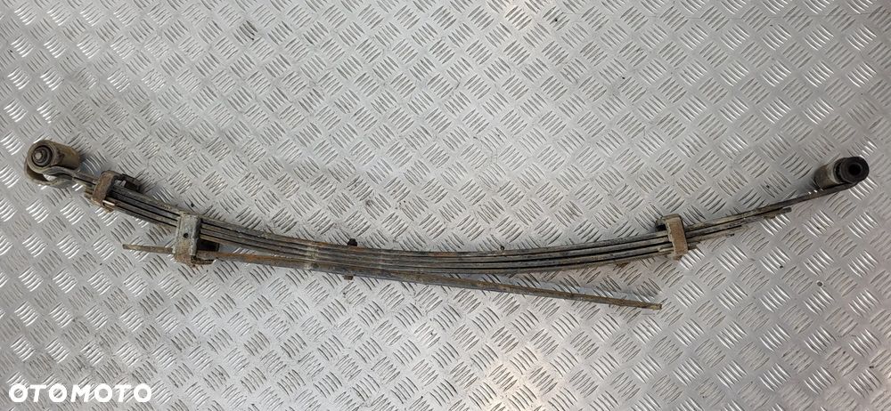 Mitsubishi L200 V Resor Tył - 11