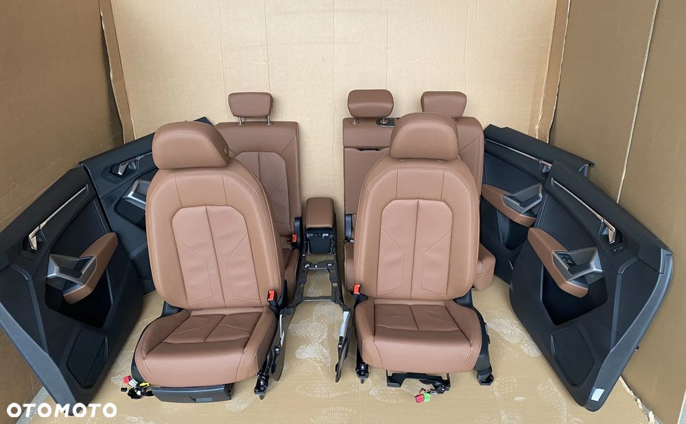 Audi Q3 83A kompletny środek Fotel fotele kanapa skóra boczki brązowe 32km - 2