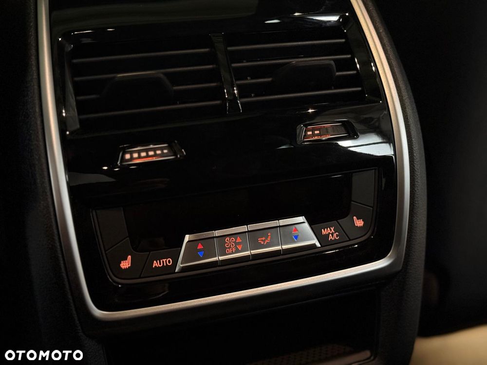 BMW X7 xDrive40d mHEV M Sport sport - 35