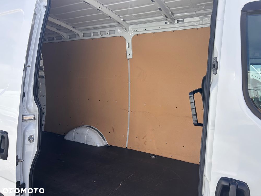 Iveco Daily - 32