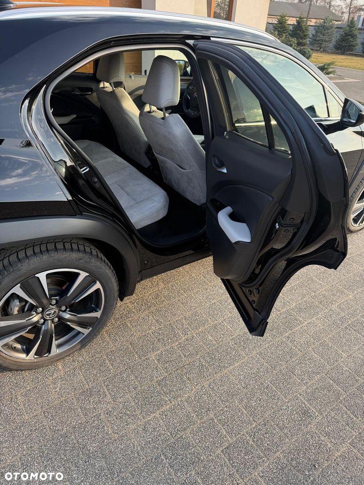 Lexus UX - 11